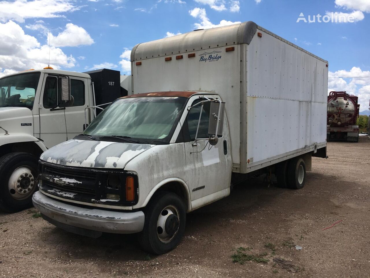 Chevrolet 3500 Koffer-LKW < 3.5t