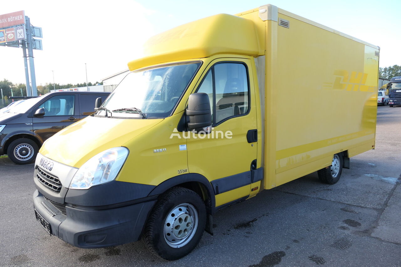 탑차 < 3.5t IVECO Daily 35 S11 C30C AUTOMATIK KAMERA Regale LUFT D