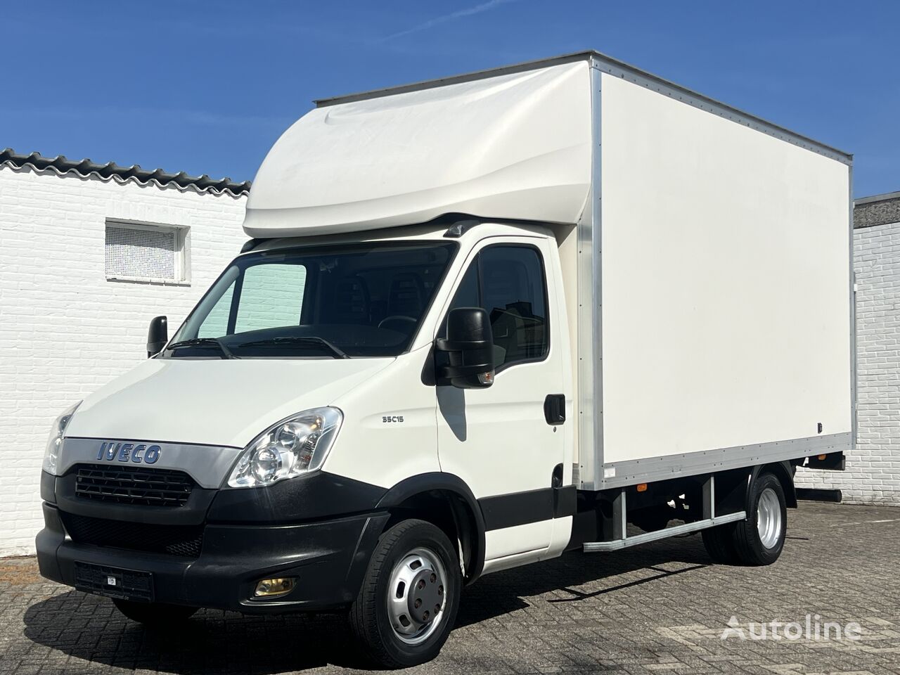 IVECO Daily 35C15 Hpi Koffer Maxi Lbw Ahk Klima Lkw 3,5t Euro 5 skapbil < 3.5t