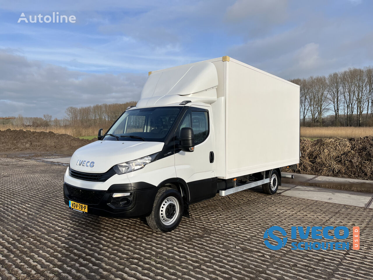 camion fourgon < 3.5t IVECO Daily 35S18