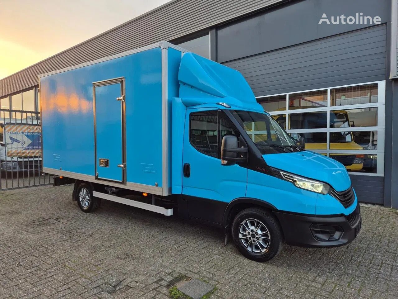 IVECO Daily 35S18 3.0D Koffer/ Xenon/ Airco kamion furgon < 3.5t