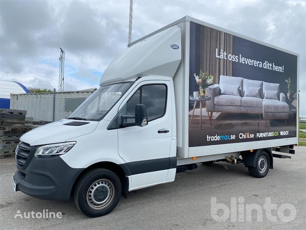 Mercedes-Benz SPRINTER box truck < 3.5t