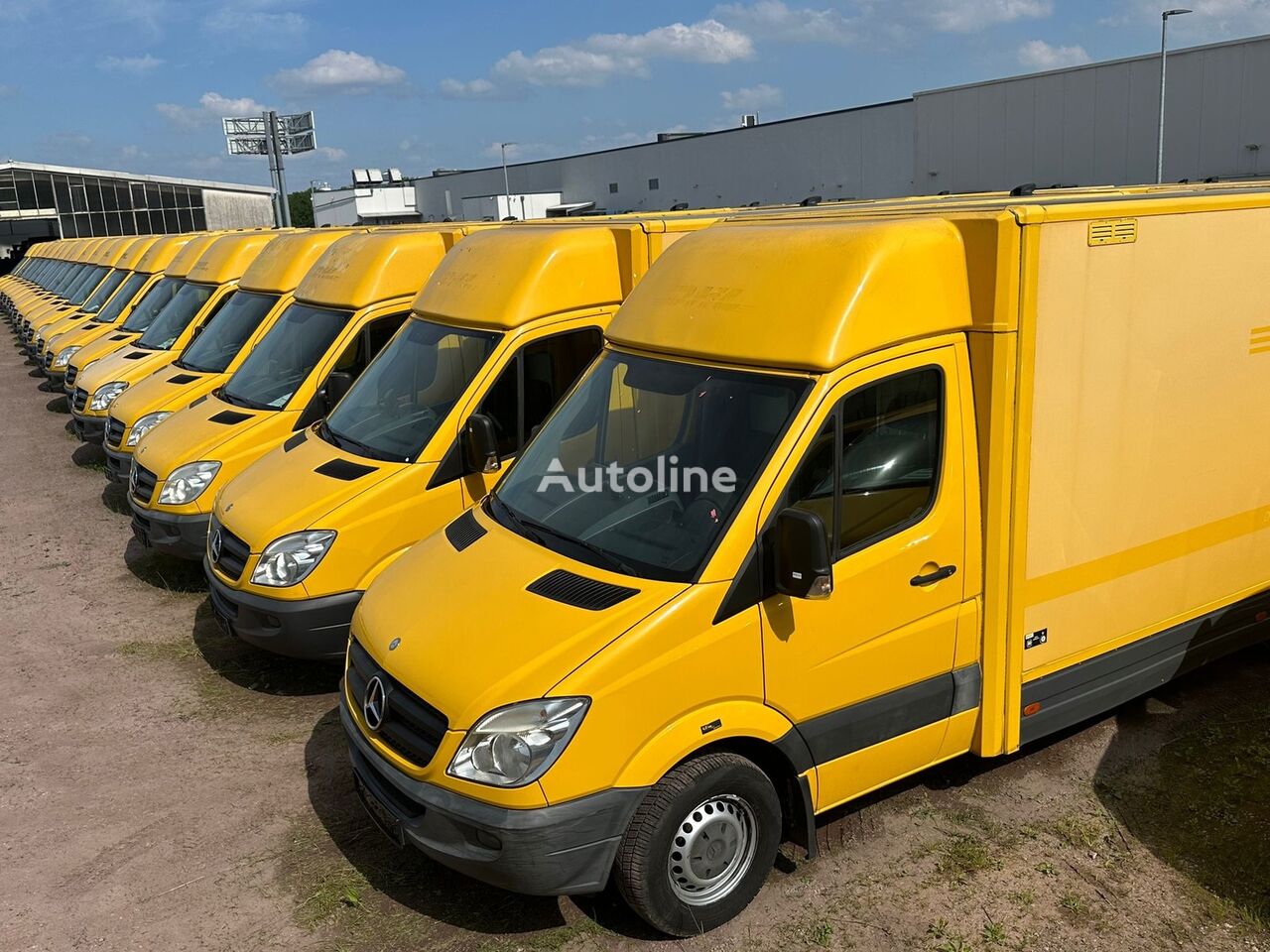 автофургон < 3.5т Mercedes-Benz SPRINTER 310 CDI MAXI EURO-5 KOFFER REGALE KAMERA DURCHGANG