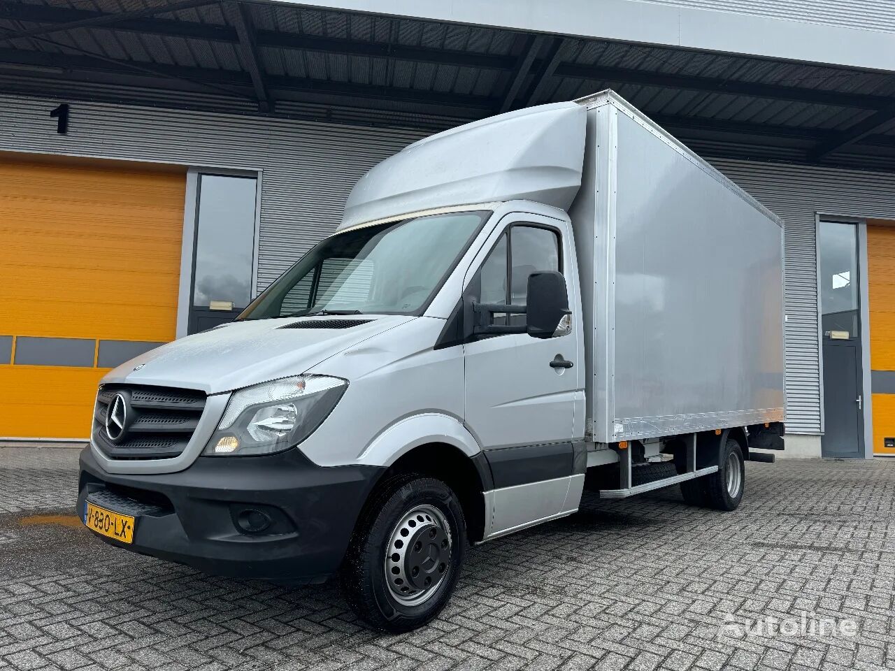 camion fourgon < 3.5t Mercedes-Benz Sprinter 313 2.2 CDI 432L