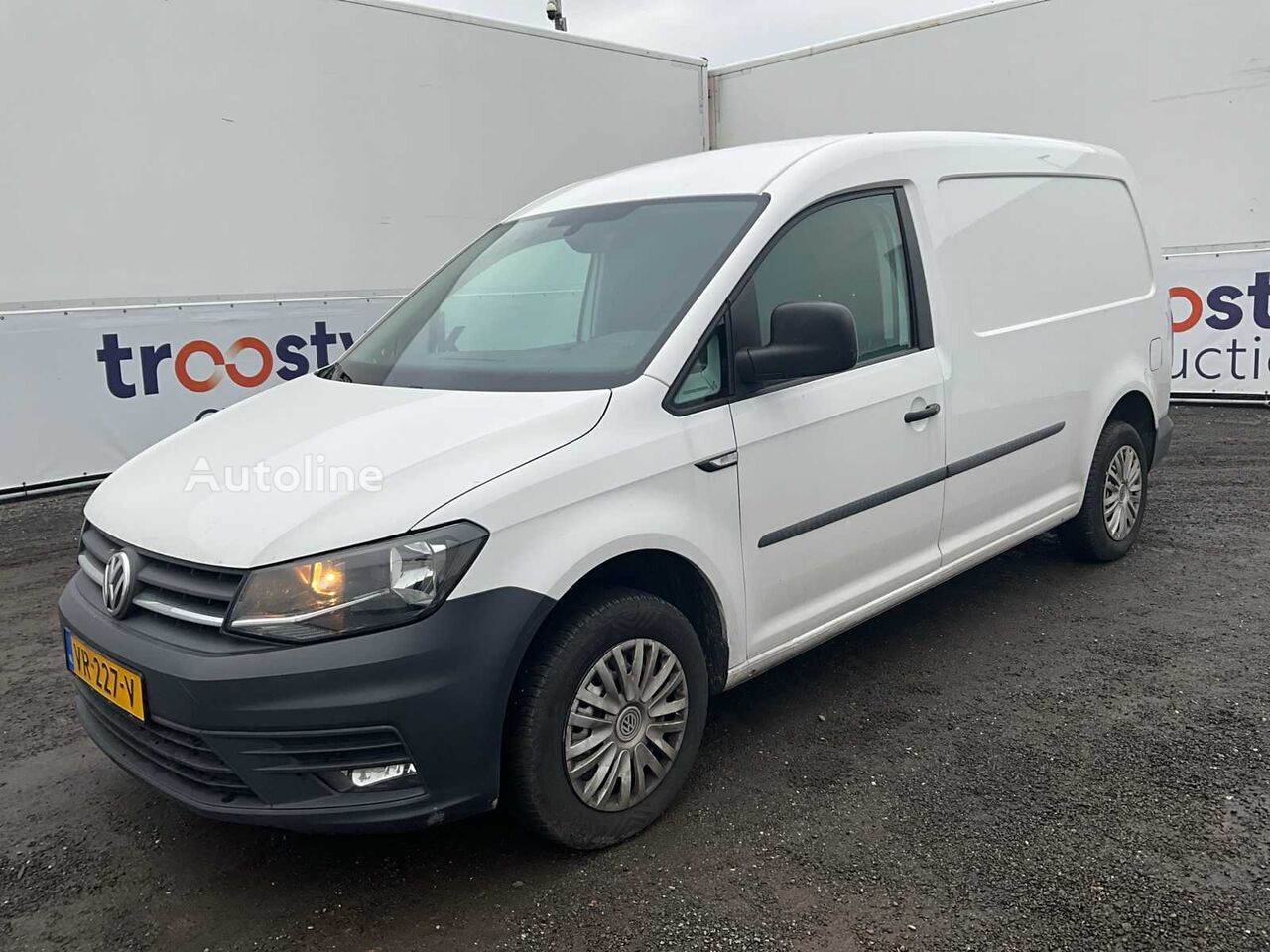 Volkswagen Caddy 2.0 TDI L2H1 dobozos teherautó < 3.5t