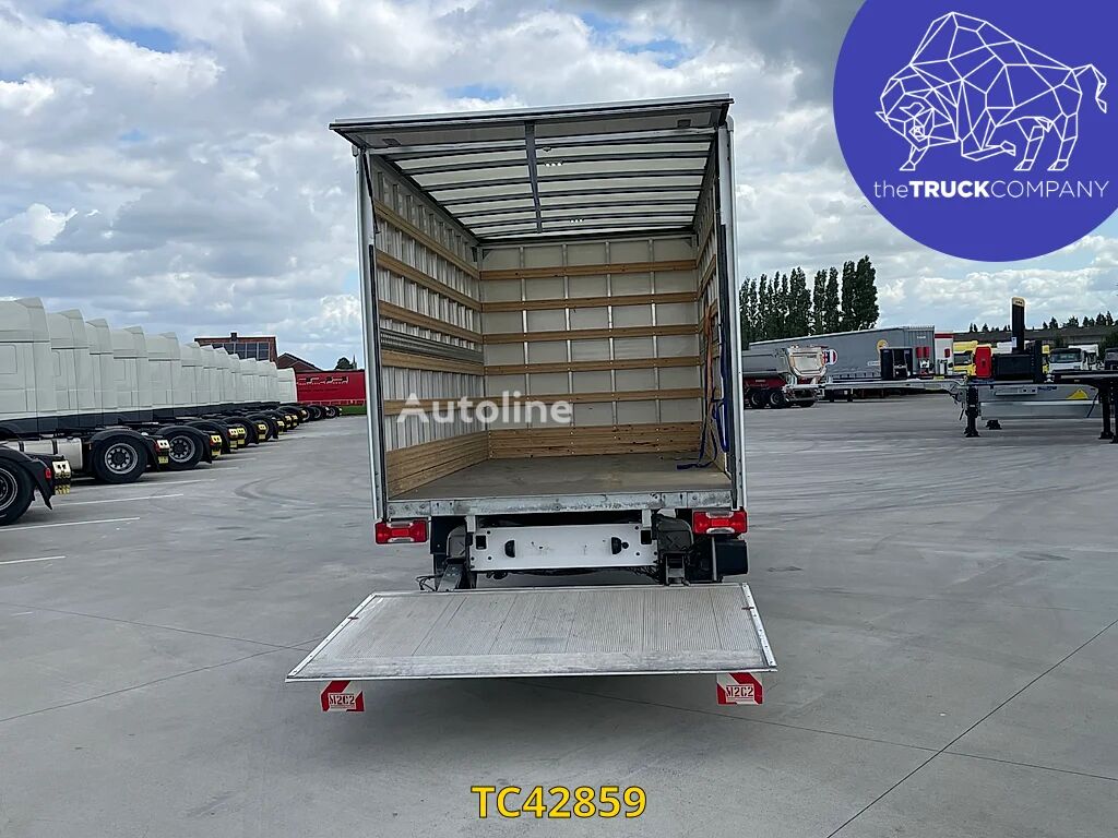 Автофургон < 3.5т Volkswagen Crafter 2.0 TDI BOX + LIFT - Autoline