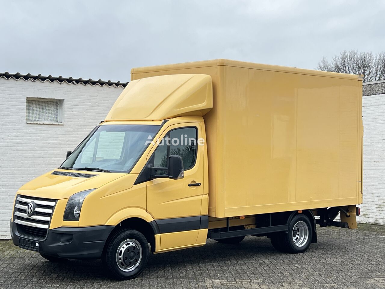 شاحنة مقفلة < 3.5طن Volkswagen Crafter 35 2.5 TDI Koffer 360L Lbw Klima Lkw 3,5t Euro 4