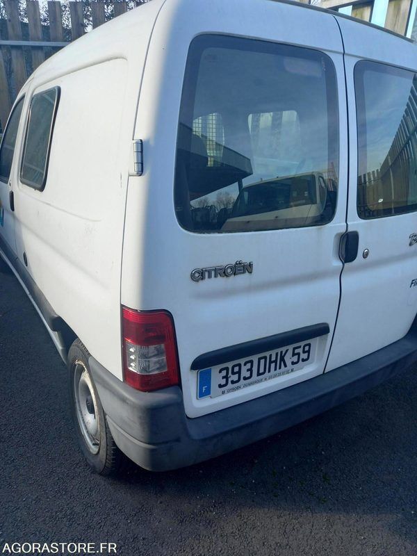 fourgonnette Citroen BERLINGO