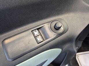 بيع سيارة نقل بضائع صغيرة Citroen Berlingo 1.2 / 1 OWNER / SERVICED! - صورة 16 | Autoline TN سيارة نقل بضائع صغيرة Citroen Berlingo 1.2 / 1 OWNER / SERVICED! | صورة 16 - Autoline