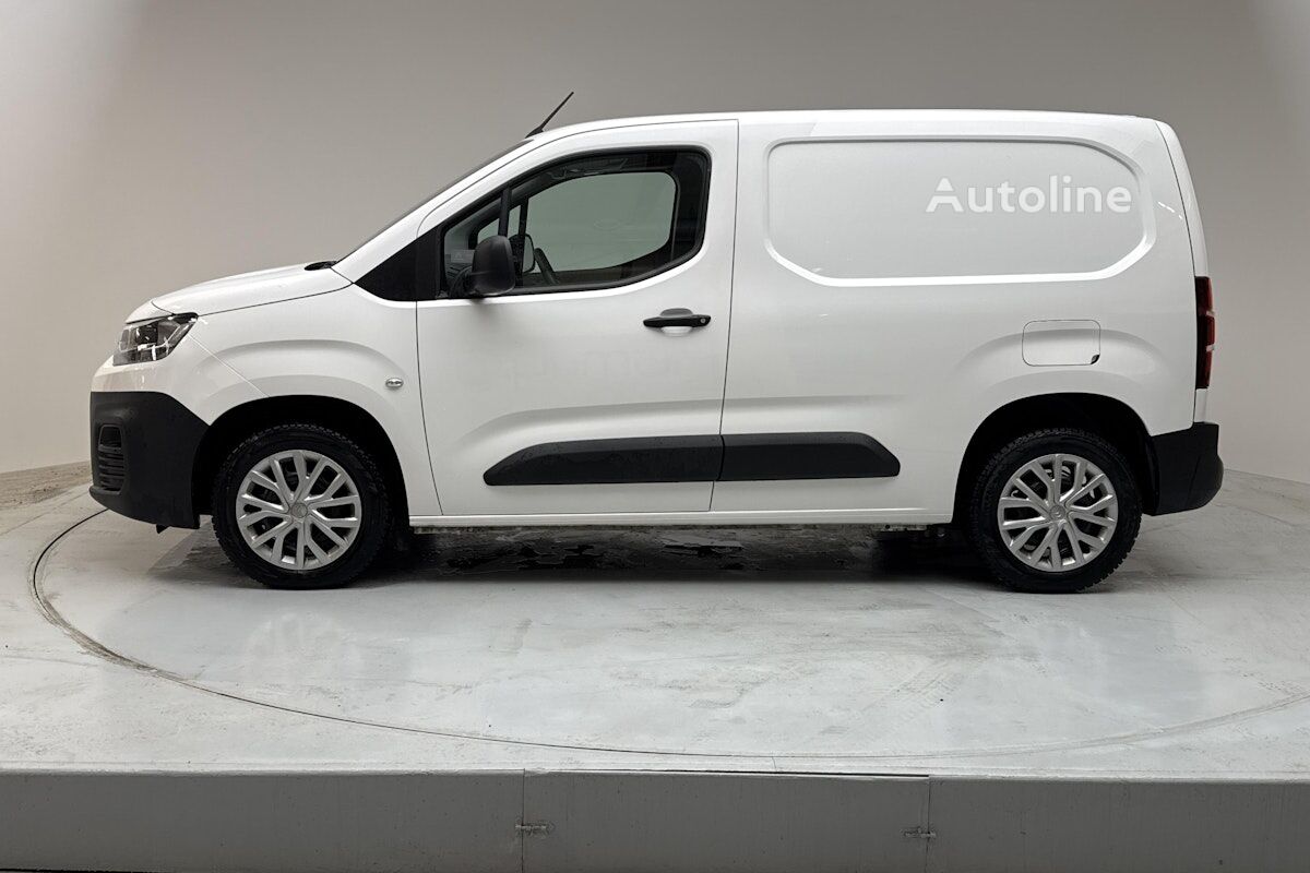 سيارة نقل بضائع صغيرة Citroen Berlingo Skåp