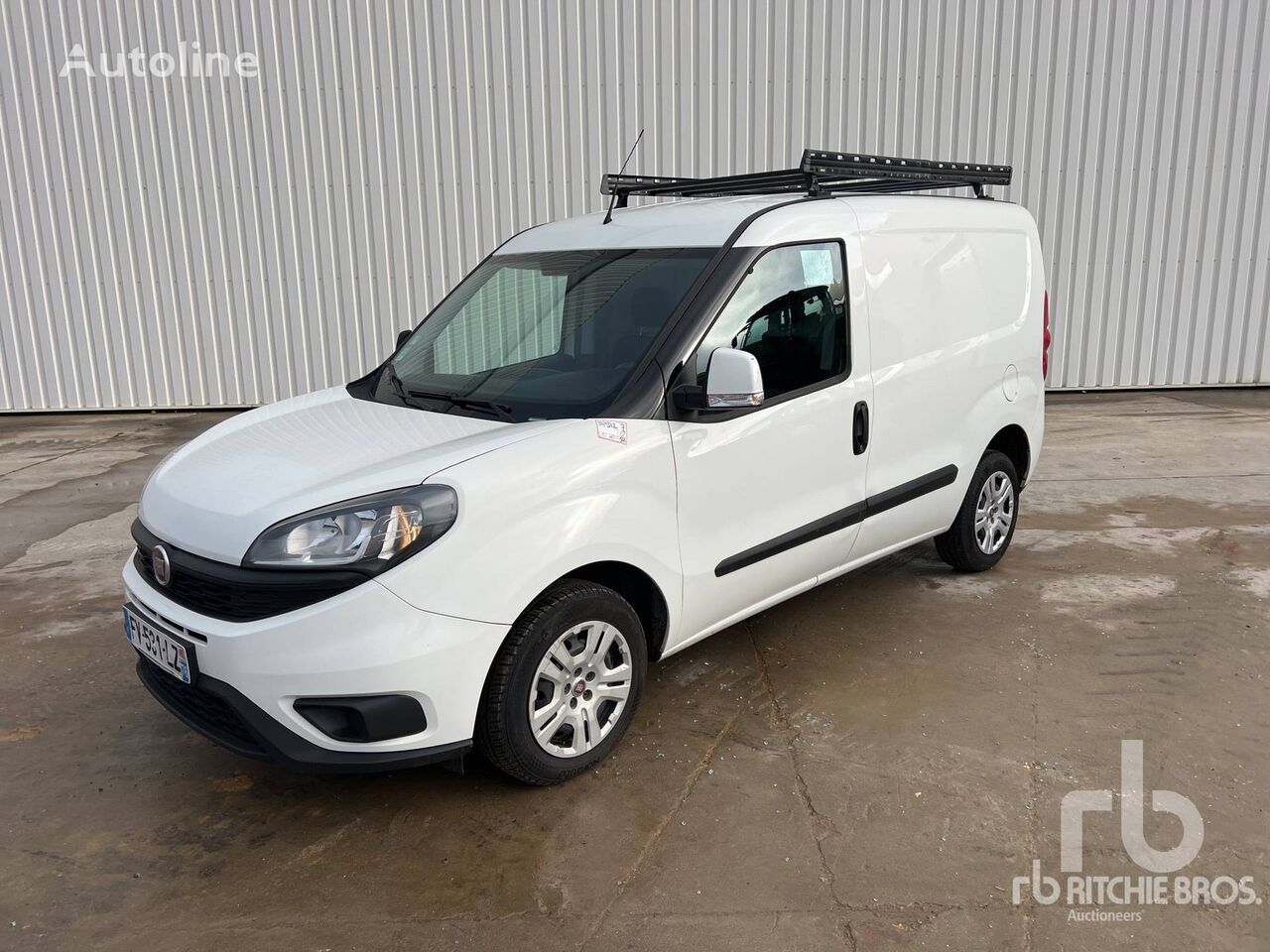 FIAT DOBLO Vehicule Utilitaire furgoneta pequeña