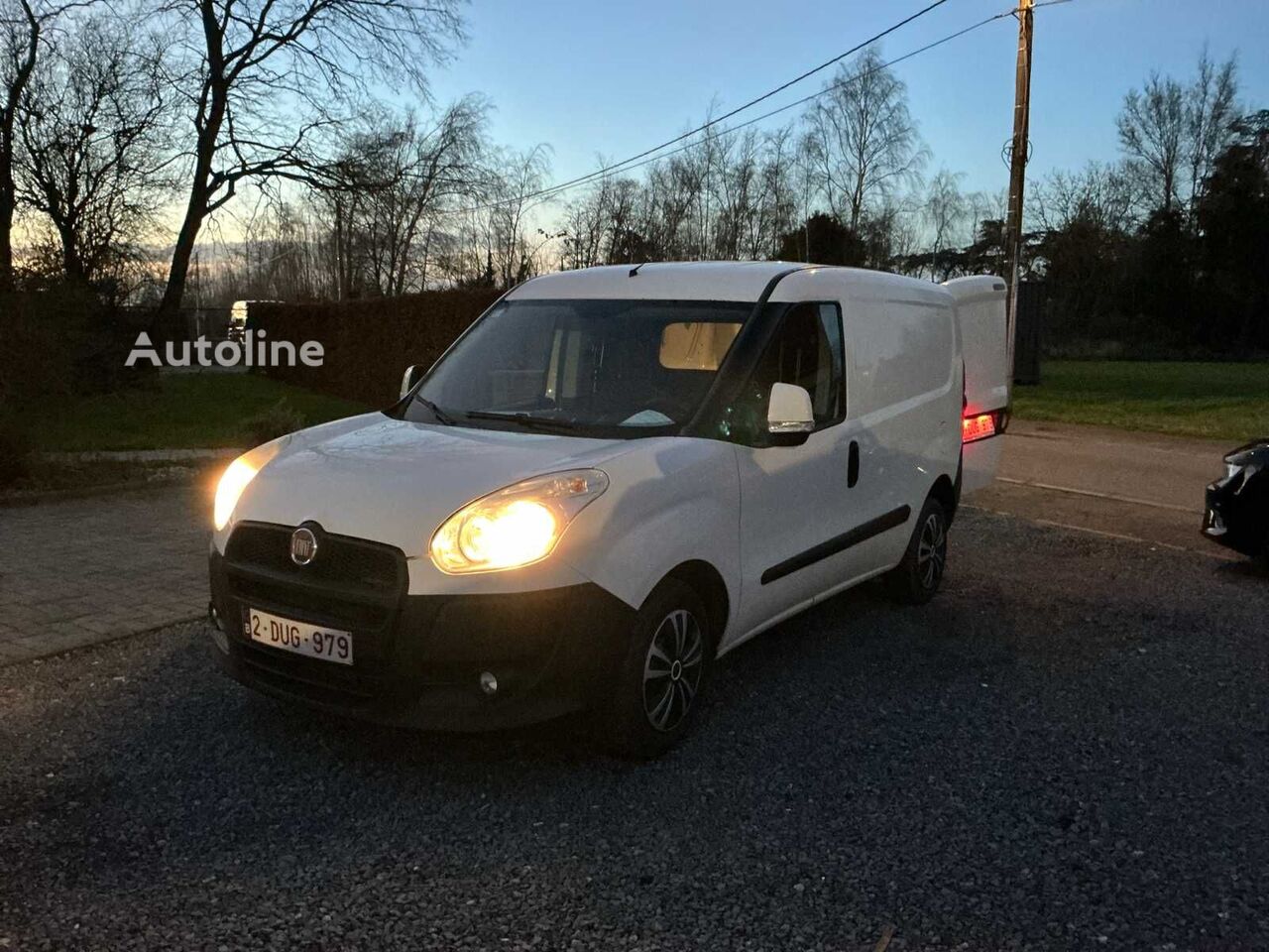 سيارة نقل بضائع صغيرة FIAT Doblo