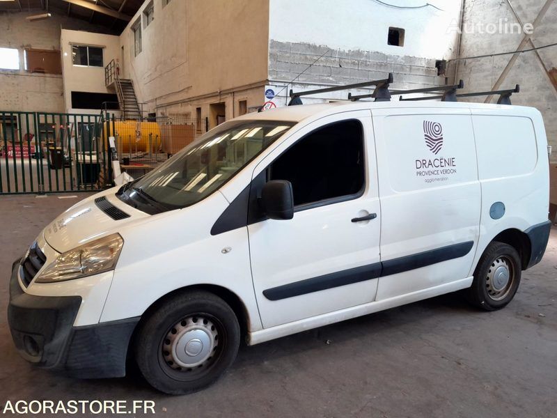 van berbasis mobil penumpang FIAT SCUDO