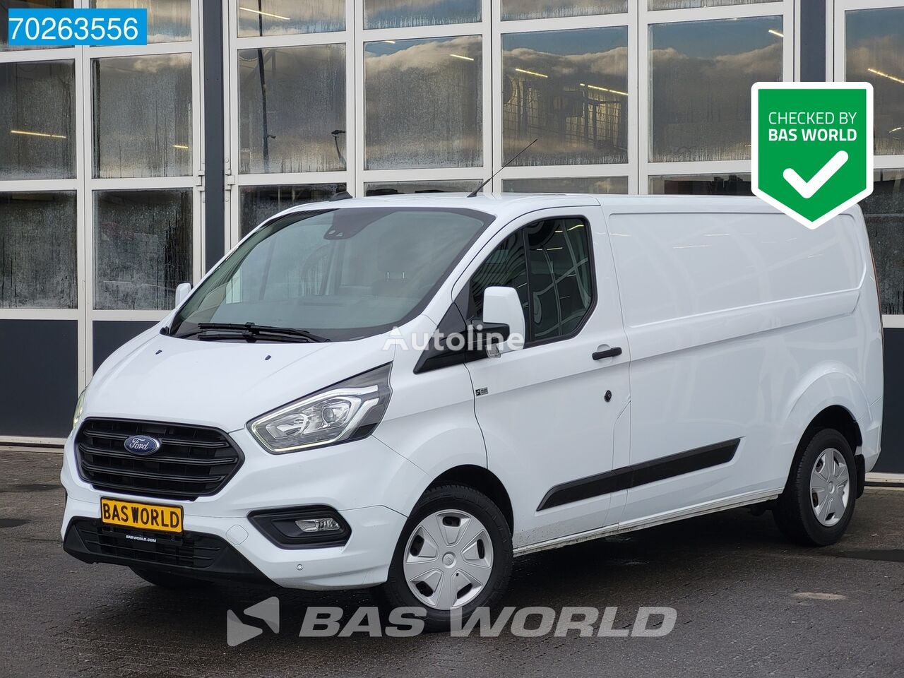 Ford Transit Custom 130PK Automaat L2H1 Navi Camera PDC Airco Cruise  furgoneta pequeña