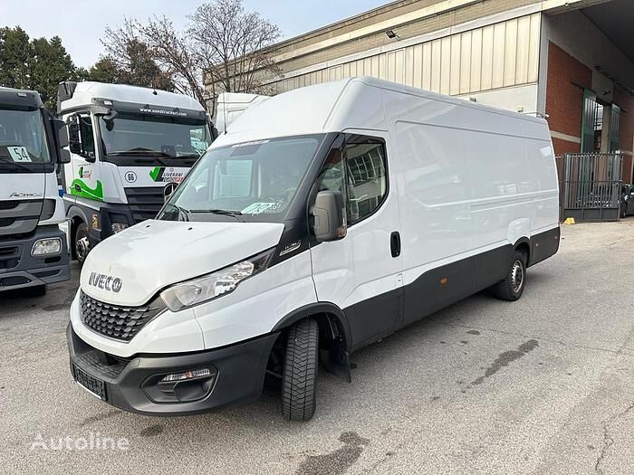 fourgonnette IVECO