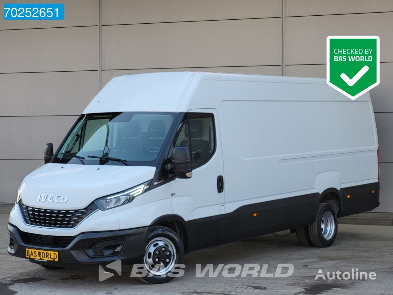 IVECO Daily 35C18 3.0 180PK Automaat Navi LED Cruise 3500KG Trekgewich car-derived van