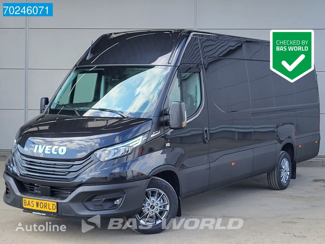 új IVECO Daily 35S18 3.0L Automaat L3H2 ACC Navi LED Camera Trekhaak 16m3 személyautóból átalakított kisteherautó