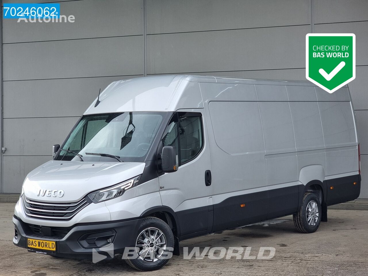 ny IVECO Daily 35S18 3.0L Automaat L3H2 ACC Navi LED Camera Trekhaak Airc skåpbil