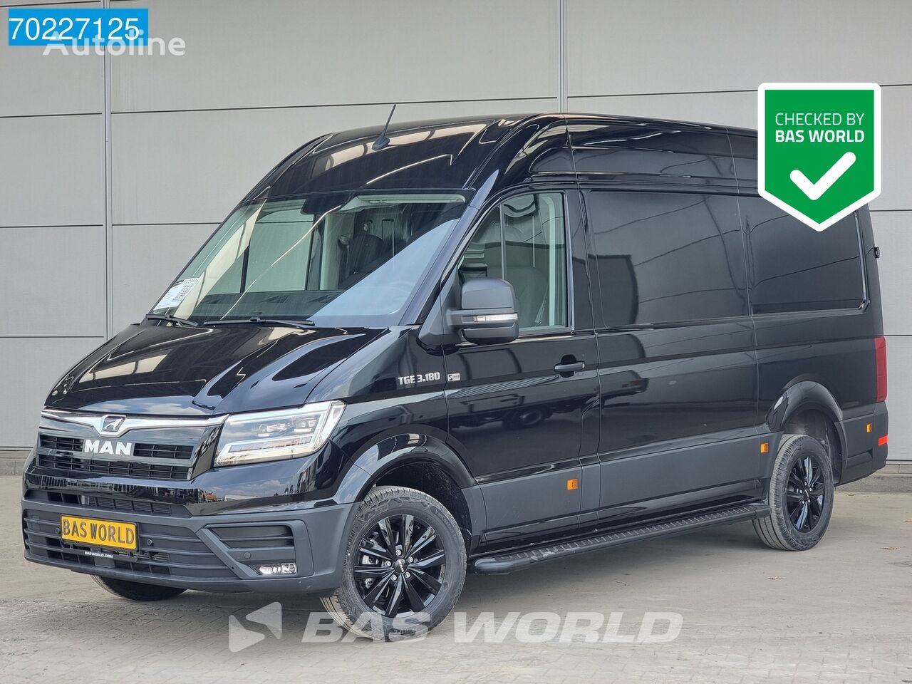 new MAN TGE 3.180 180PK Automaat Black Edition L3H3 LED LM velgen Groot  car-derived van