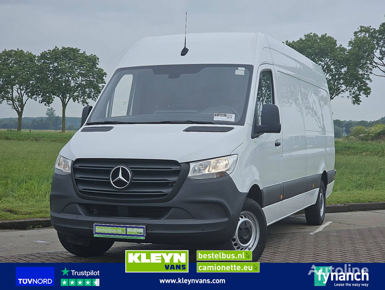 mały samochód dostawczy Mercedes-Benz SPRINTER 315 l3h2 maxi mbux airco