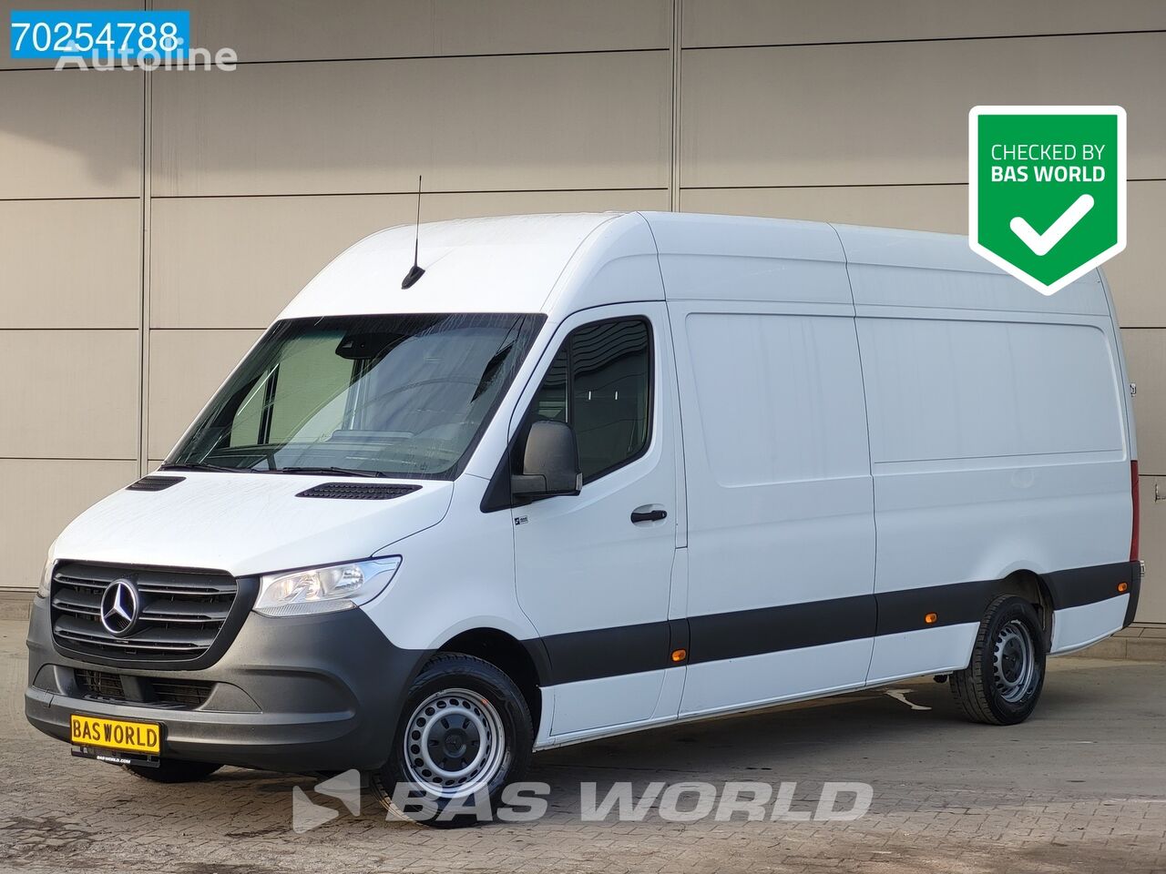 Mercedes-Benz Sprinter 317 CDI L3H2 3500KG Trekhaak Airco Cruise MBUX Camera M car-derived van