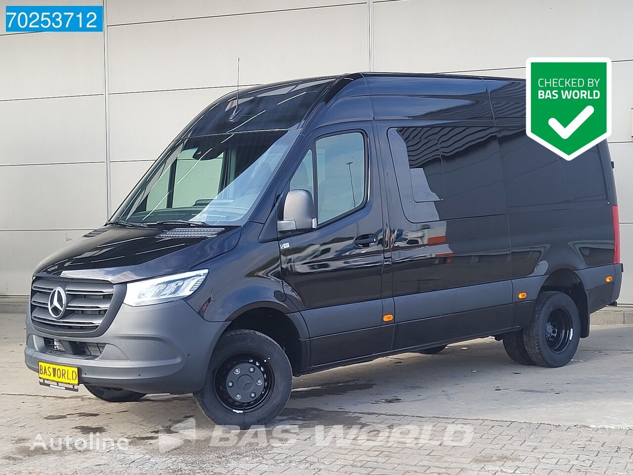 nowy mały samochód dostawczy Mercedes-Benz Sprinter 517 CDI Automaat L2H2 Dubbel Cabine Dubbellucht LED Nav