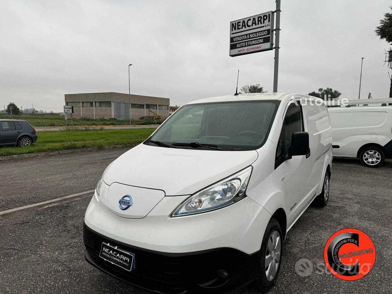 dodávkový minivan Nissan e-NV200