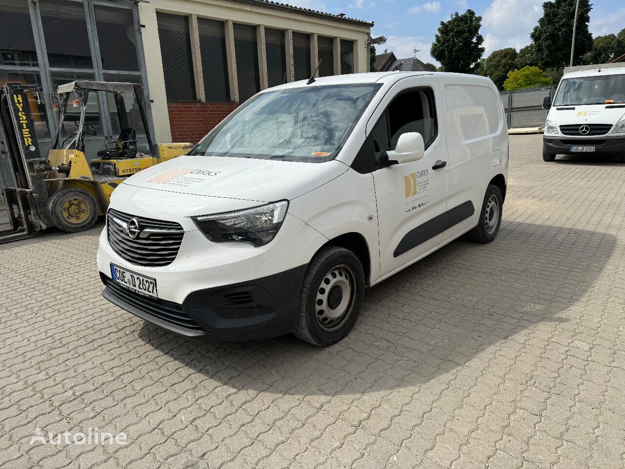 سيارة نقل بضائع صغيرة Opel E - Combo 1.5 Diesel