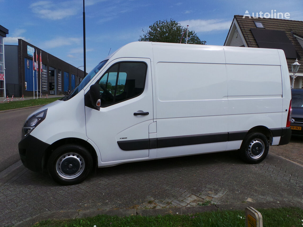 Opel Movano 2.3 Turbo 136pk L2H2 mali kombi