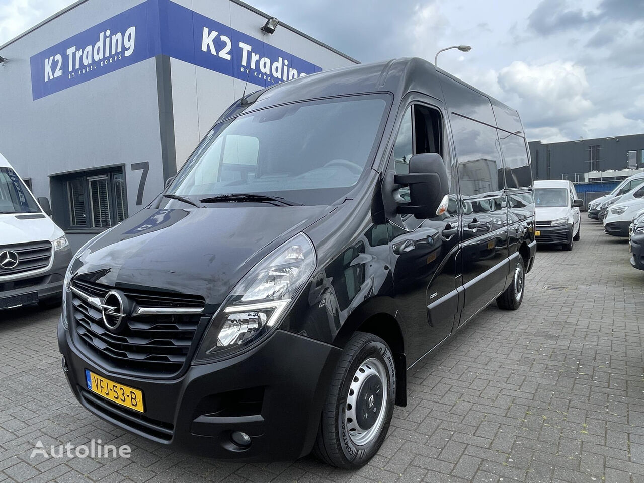 Opel Movano 2.3 Turbo L2H2 乗用車派生バン