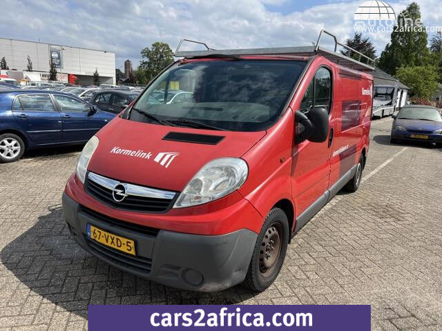 Opel Vivaro 2.5 CDTI L2H1 car-derived van