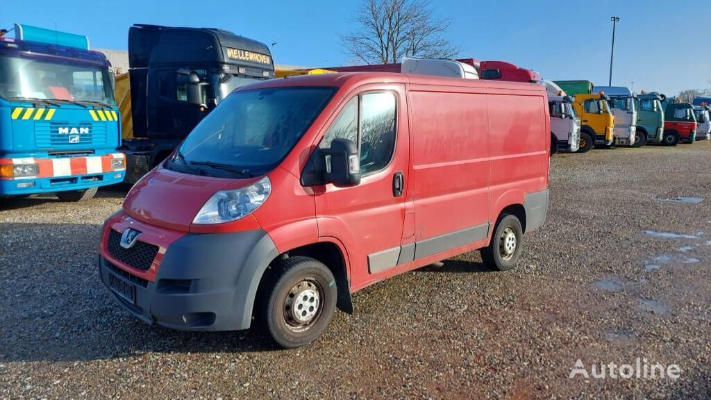 Peugeot Boxer 330 2,2 HDi car-derived van