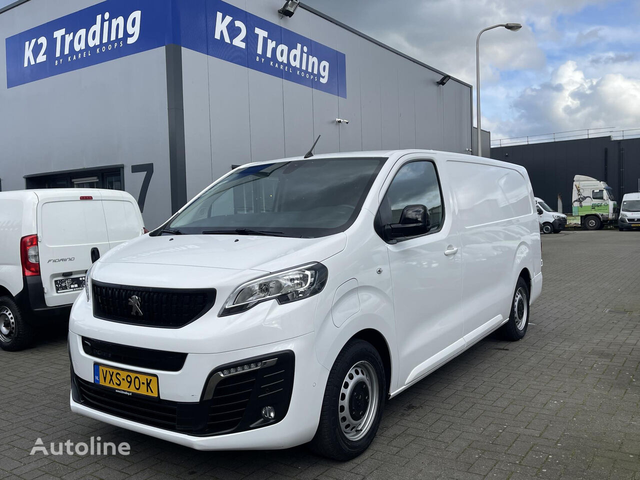 Peugeot e-Expert Standard Premium 75 kWh leichter Lieferwagen