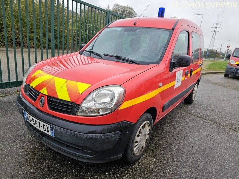 Renault Kangoo yolcu van