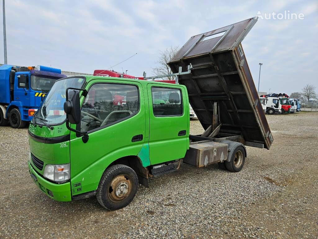 Toyota Dyna 150 2,5 D-4D Db.Kab 4D //Tipper furgoneta pequeña