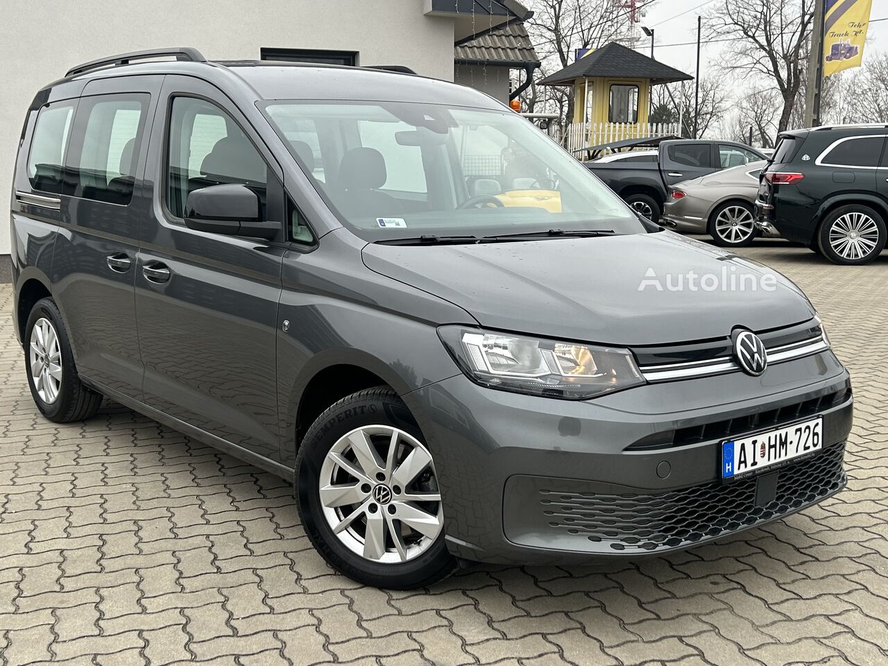 легковой фургон Volkswagen CADDY 2.0 TDI RT Megkímélt állapot / automata váltó