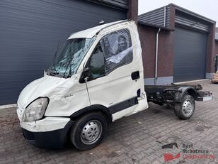 camião chassi < 3.5t IVECO 29L10 EURO 4 For parts, Engine, Gearbox ok! PTO, Schade, motor e