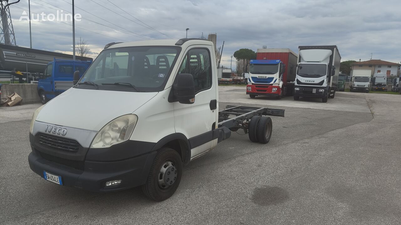 IVECO DAILY 35 C 15 3.0 L P.3750 chassis truck < 3.5t