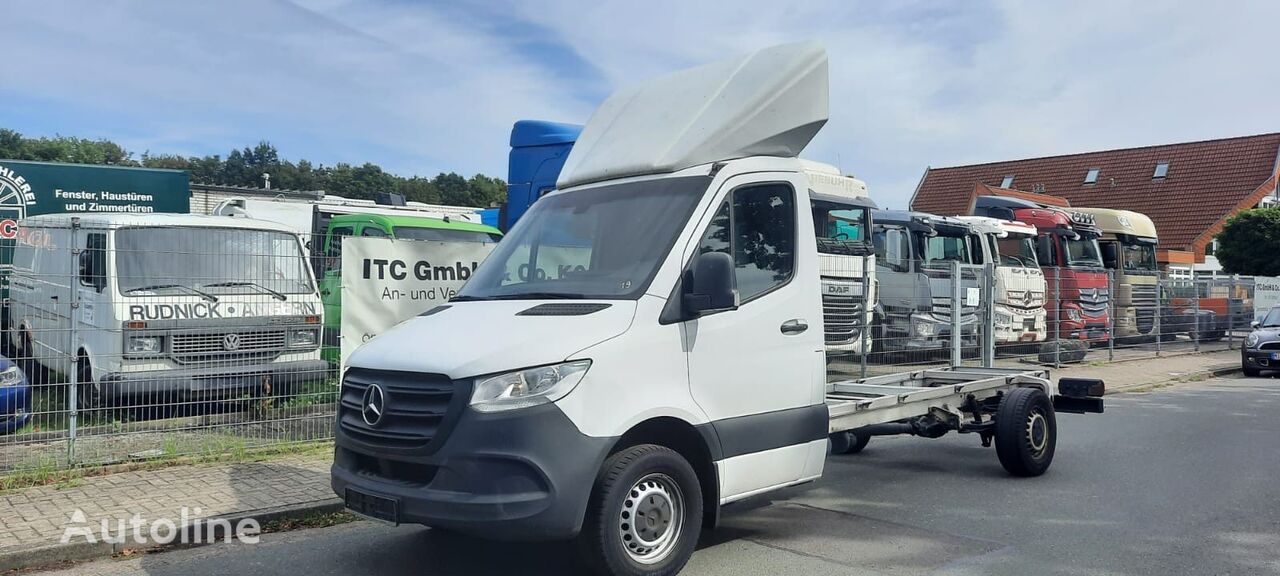 Mercedes-Benz Sprinter III Pritsche RWD/AWD 311/314/316 CDI RW camión chasis < 3.5t