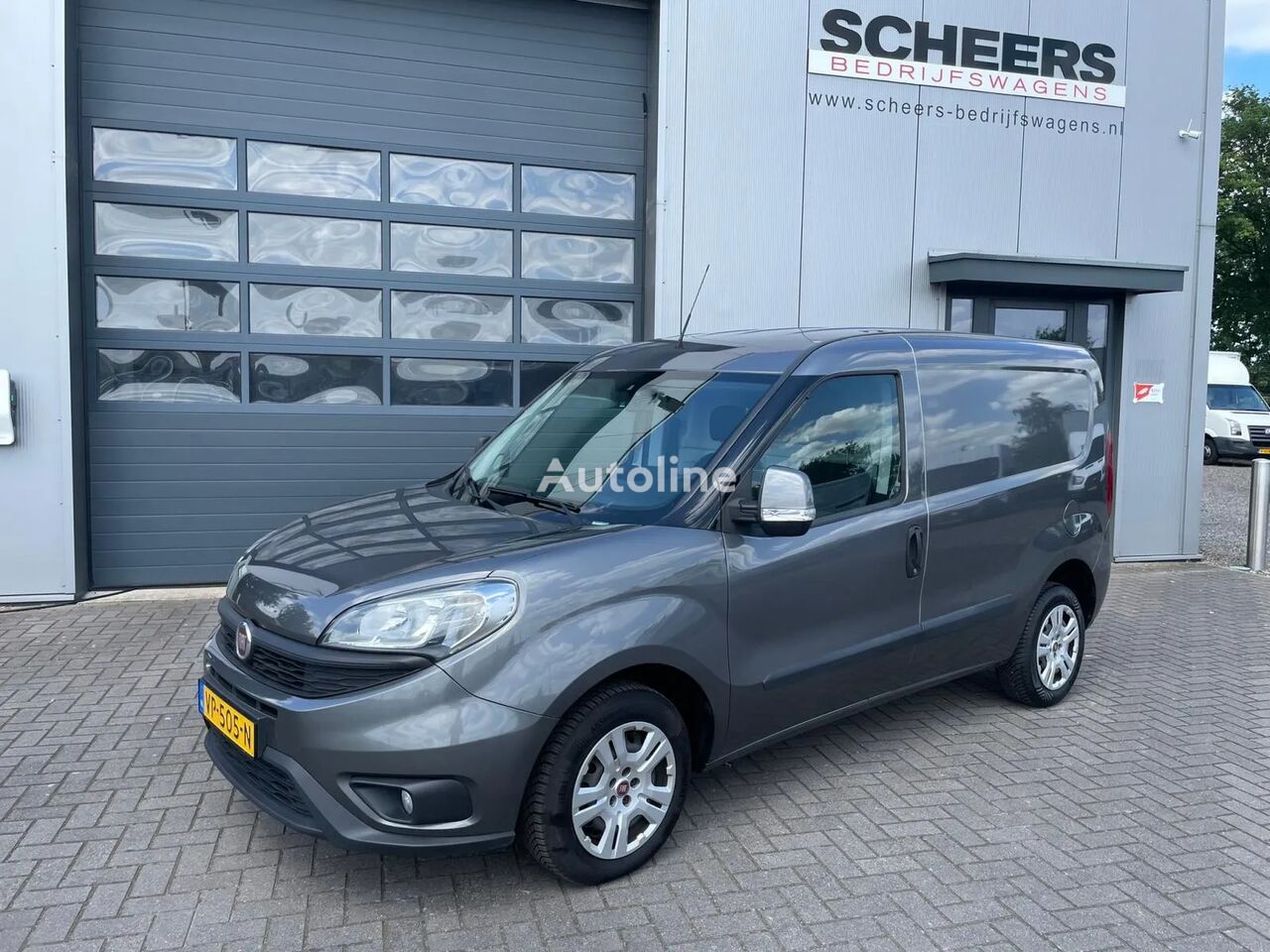 الميكروباصات شاحنة مقفلة FIAT Doblo 1.6 MJ 105PK Airco | Navigatie