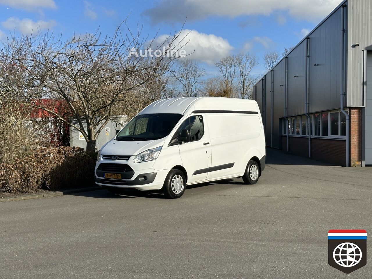 الميكروباصات شاحنة مقفلة Ford TRANSIT CUSTOM 1.9 130pk diesel - L2 H2