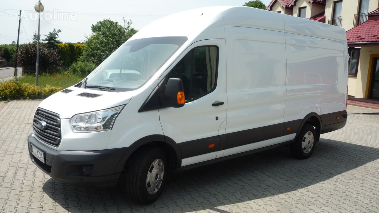 الميكروباصات شاحنة مقفلة Ford Transit 350