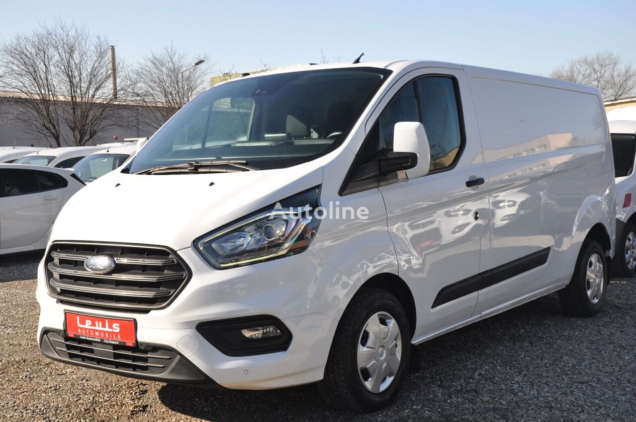 Ford Transit Custom L2H1  closed box van