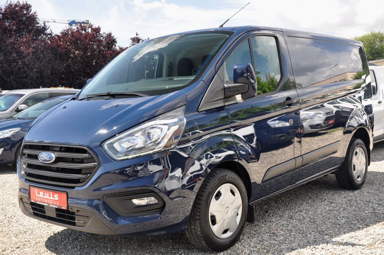 مینی بوس ون Ford Transit Custom Van Automat