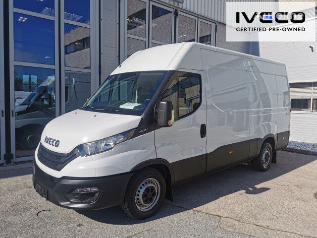 IVECO 35S14V closed box van