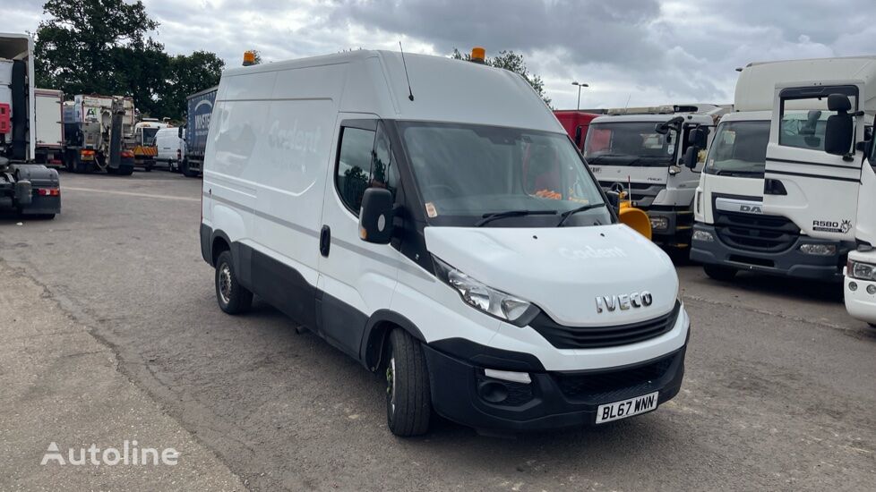 IVECO DAILY 35-120 closed box van