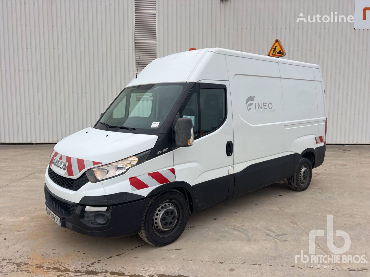 mikroautobusas furgonas IVECO DAILY 35-130 Vehicule Utilitaire