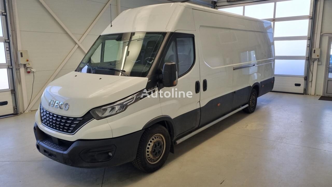 IVECO Daily 35S 16 A8 V closed box van