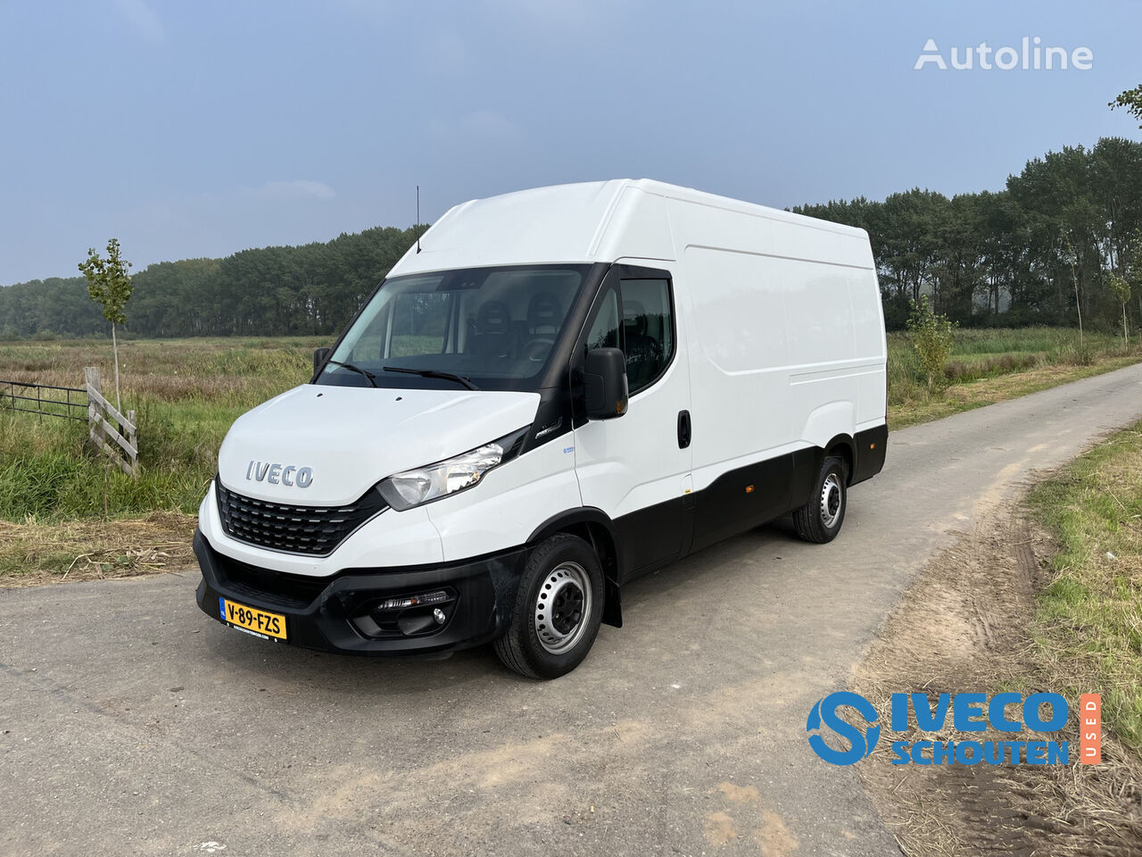 IVECO Daily 35S14A8V furgoneta