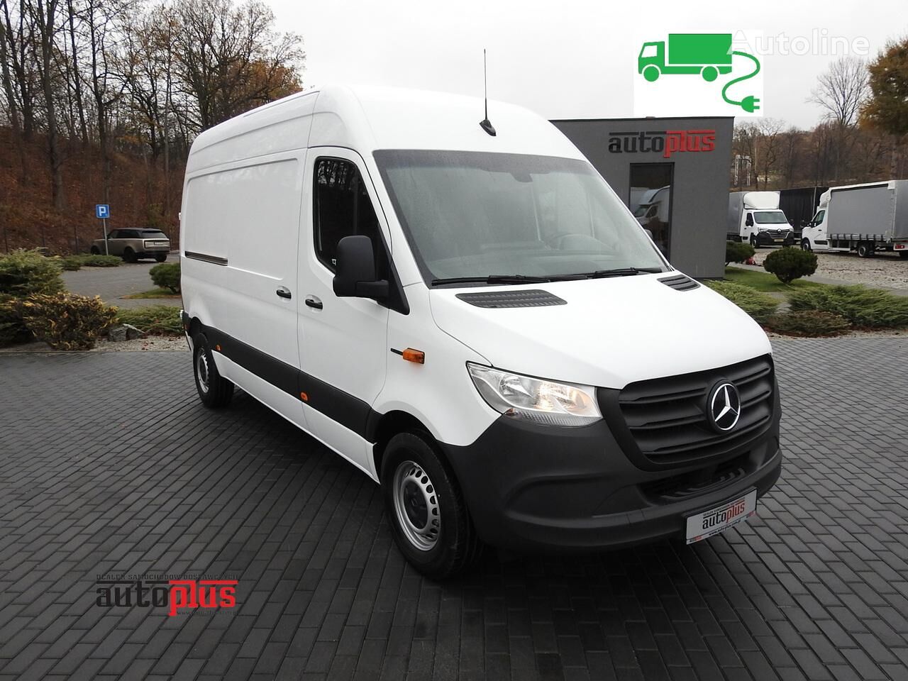 新封闭箱式车 Mercedes-Benz ESPRINTER NOWY ELEKTRYCZNY FURGON AUTOMAT  GWARANCJA  95KM [ 607